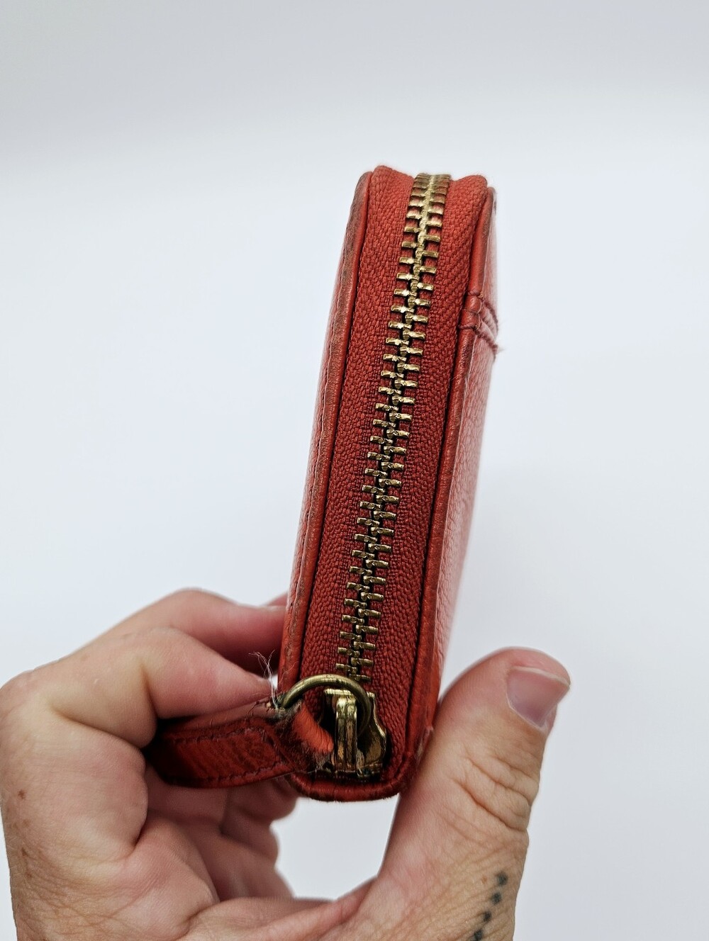FOSSIL | leather zip wallet - Picture 4 of 9